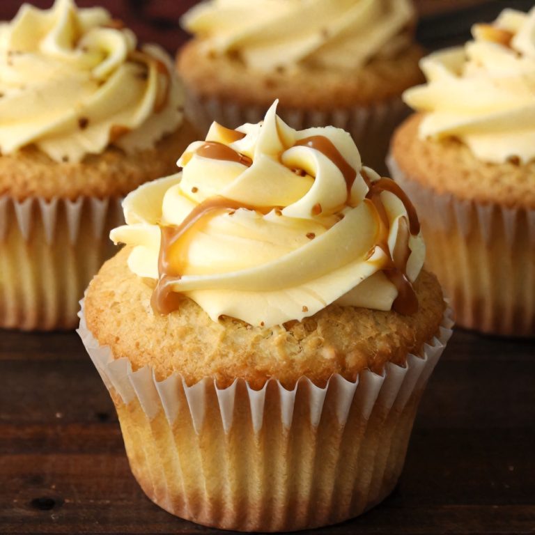 Ultimate Snickers Cupcakes
